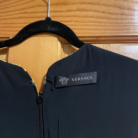 Versace dress - Picture 8 of 12